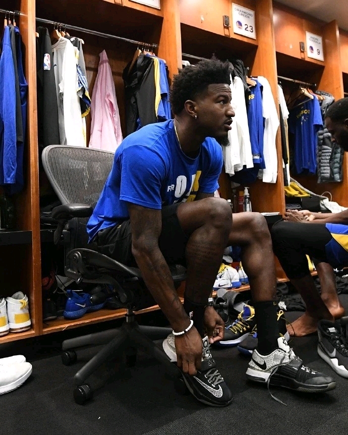 外线空位 外线空位